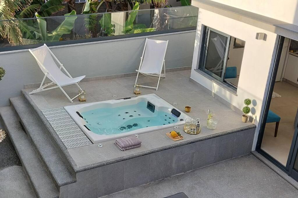 Sunset Avenue For Couple W/ Jacuzzi Spa Hot Water Паул-ду-Мар Экстерьер фото
